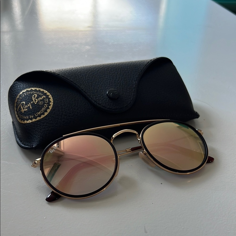 Ray-Ban Gold Aviator Sunglasses